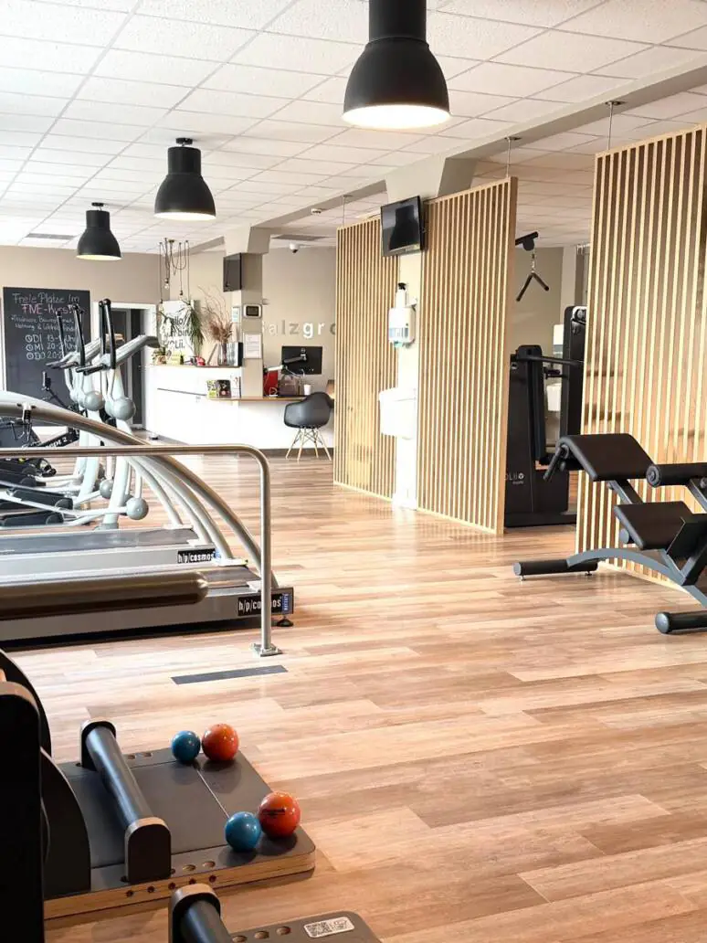 Gesundheitszentrum Linkenheim_Fitness und Salzgrotte